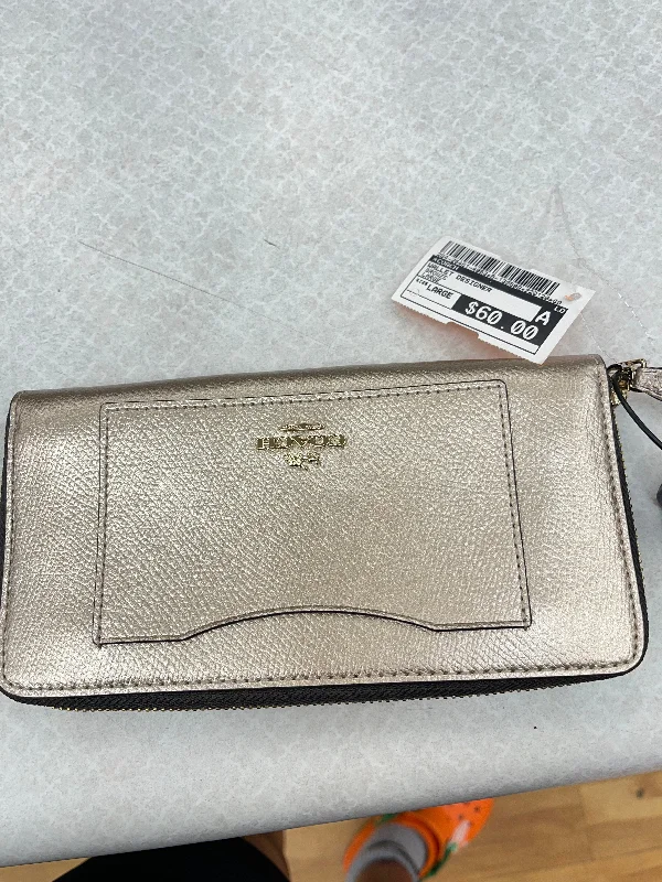 Wallet Designer By Coach  Size: Large