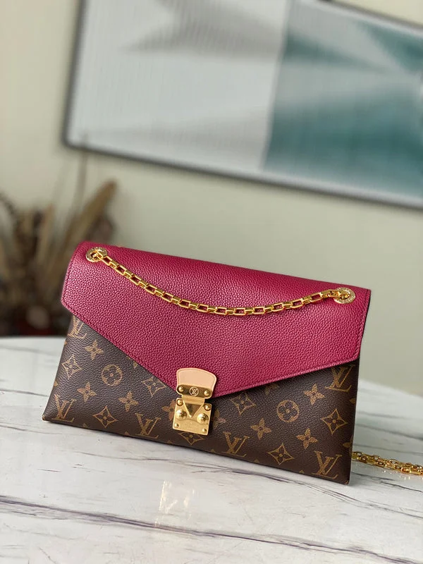 Louis Vuitton tote bags with a spacious interior and multiple pocketsBC - LOUIS VUITTON BAGS - 1102