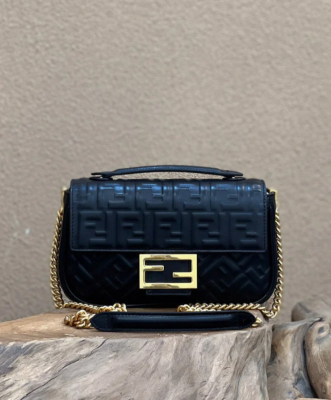 Ladies Fendi shoulder bags with a magnetic - closure flap for easy opening and closingWF - Fendi Bags - 1015