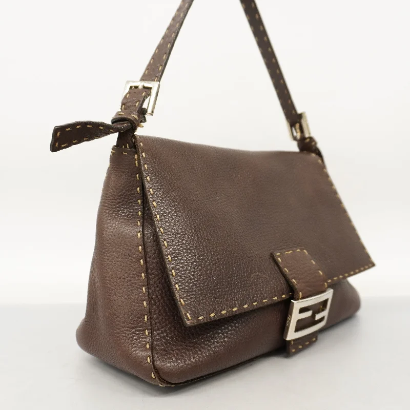 Fendi Baguette bags with a hand - embroidered floral design for a romantic and elegant touchFENDI Selleria Mamma Bucket Women's Leather Handbag Brown