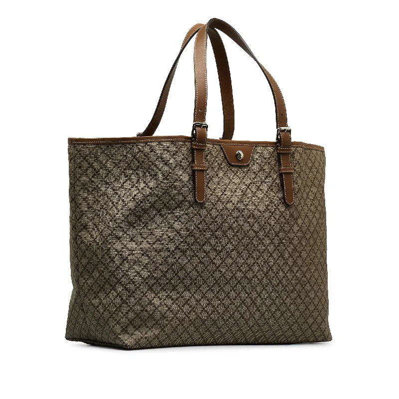 Gucci backpacks for women with a sleek silhouetteGucci Canvas Diamante Tote (GAcx74)