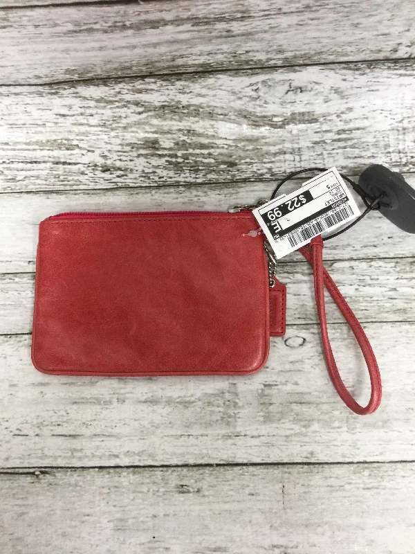 Wristlet By Coach  Size: S