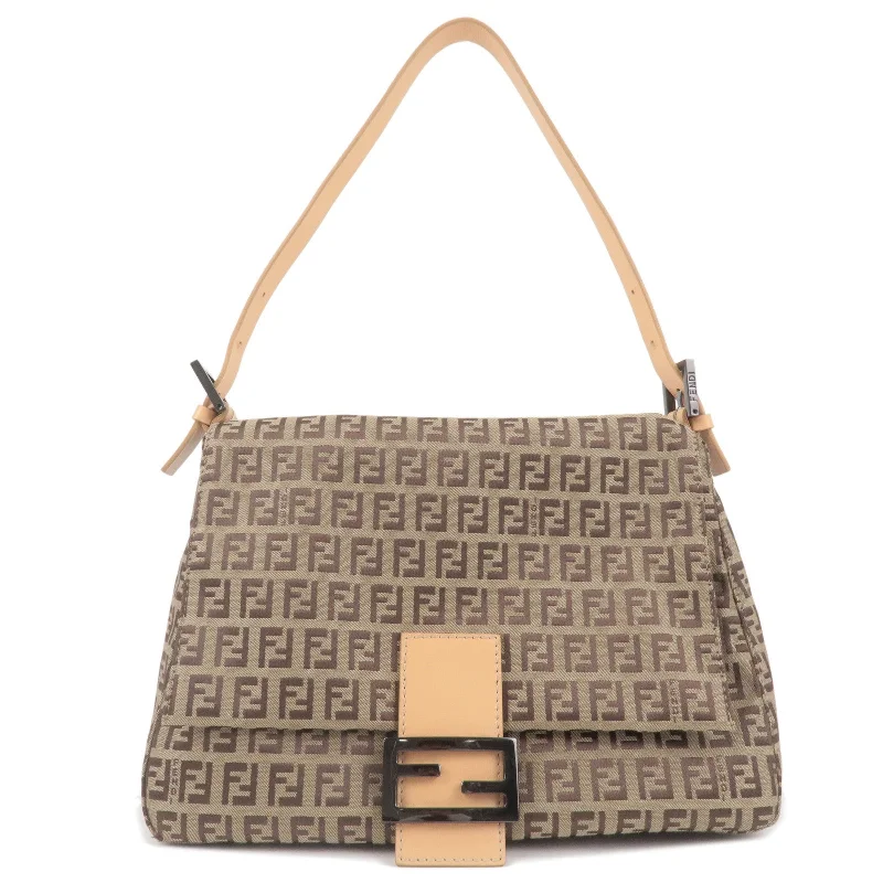 Fendi bags with a magnetic - closure card holder inside for easy access to cardsFENDI Mamma Baguette Zucchino Leather Shoulder Bag Beige 8BR001