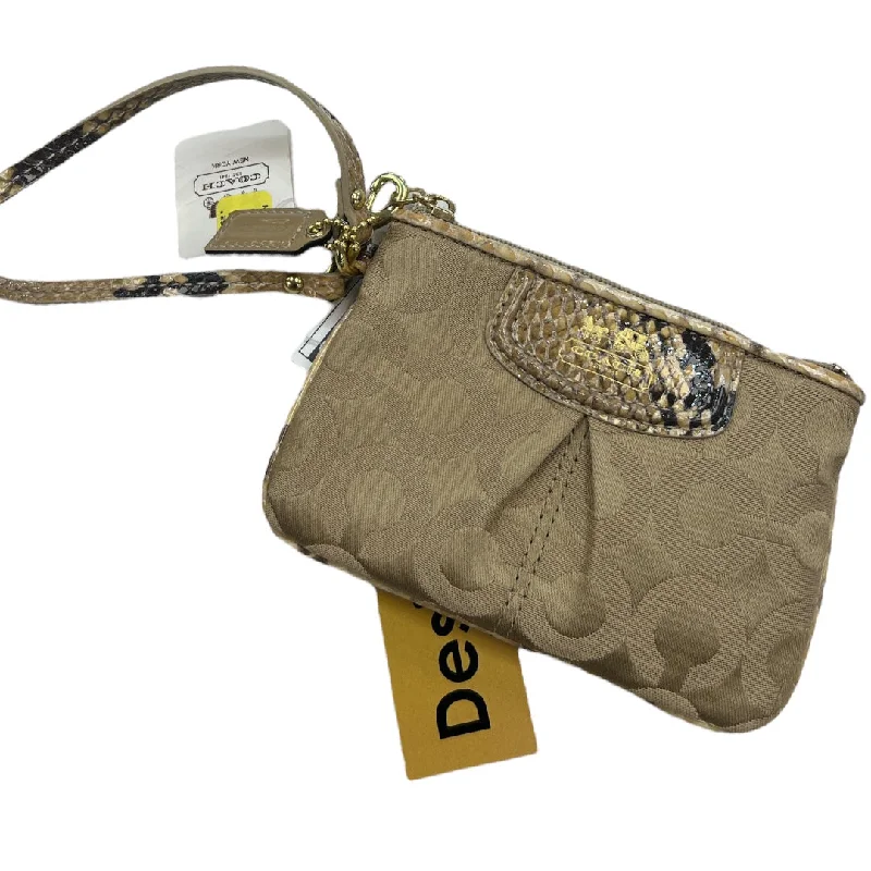 Wristlet Designer By Coach  Size: Small