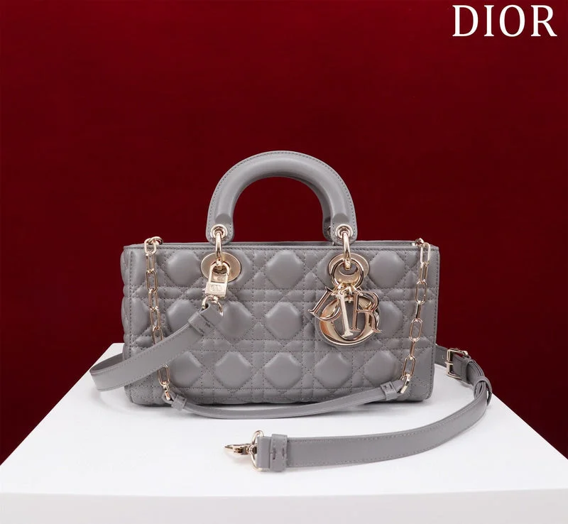 Christian Dior Saddle bags with a distressed leather finishBC - Dior Bags - 181