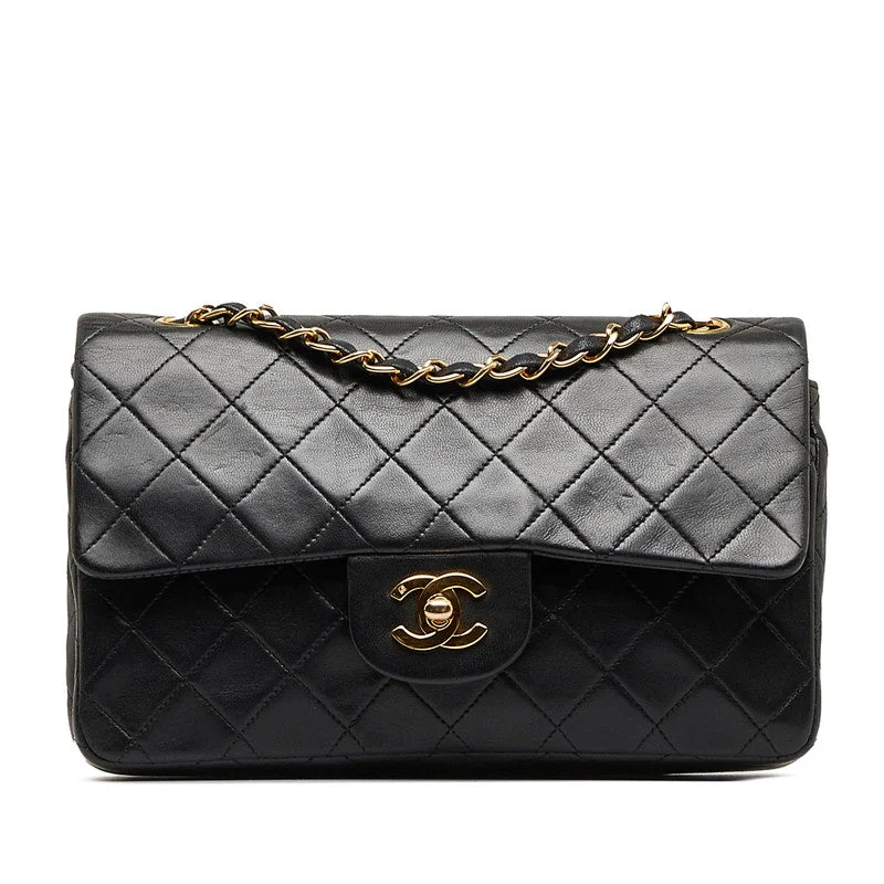 Chanel Quilted Leather Shoulder Bag for FashionistasChanel Mattress 23 Double Flat Gold  Chain houlder Bag Black  S  Chanel