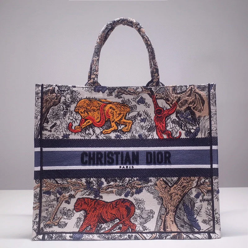 Christian Dior handbags with a removable shoulder strap for versatilityChristian Dior Bags - 5056