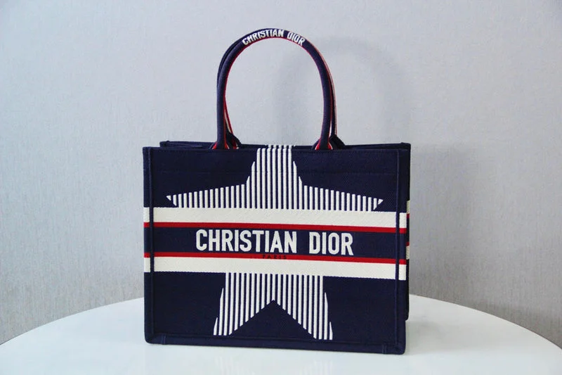 Stylish Christian Dior shoulder bags with a tassel - adorned zipperChristian Dior Bags - 5077