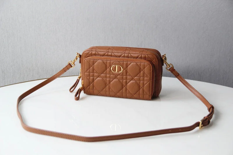 Christian Dior handbags with a removable shoulder strap for versatilityChristian Dior Bags - 5114