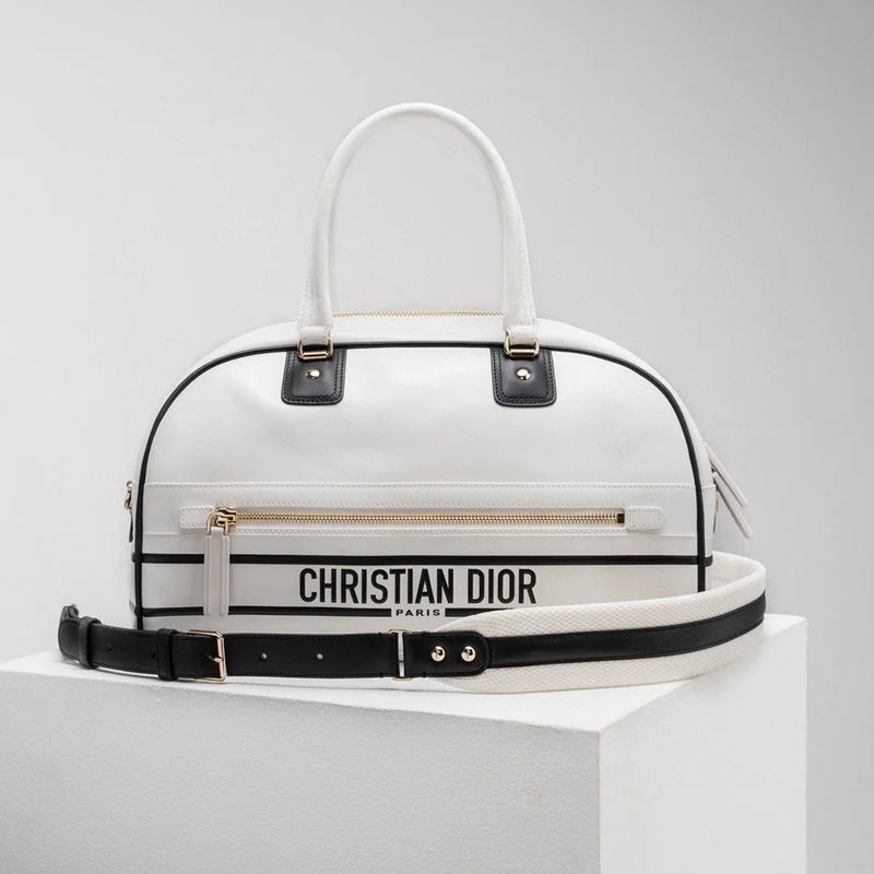 Christian Dior backpacks with a sleek, minimalist silhouetteChristian Dior Bags - 5192