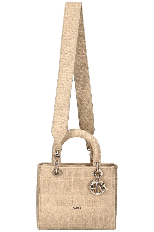 Christian Dior Saddle bags with a distressed leather finishCHRISTIAN DIOR Lady D-Lite Medium Beige