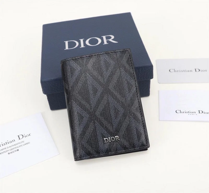 Christian Dior handbags with a detachable mirror for on - the - go touch - upsWF - Dior Bags - 028