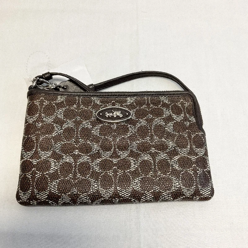 Wristlet By Coach  Size: Small